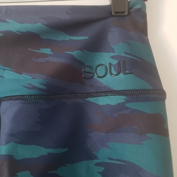 Soul By Soulcycle High Waisted Camo Tights - Picture 5 of 8